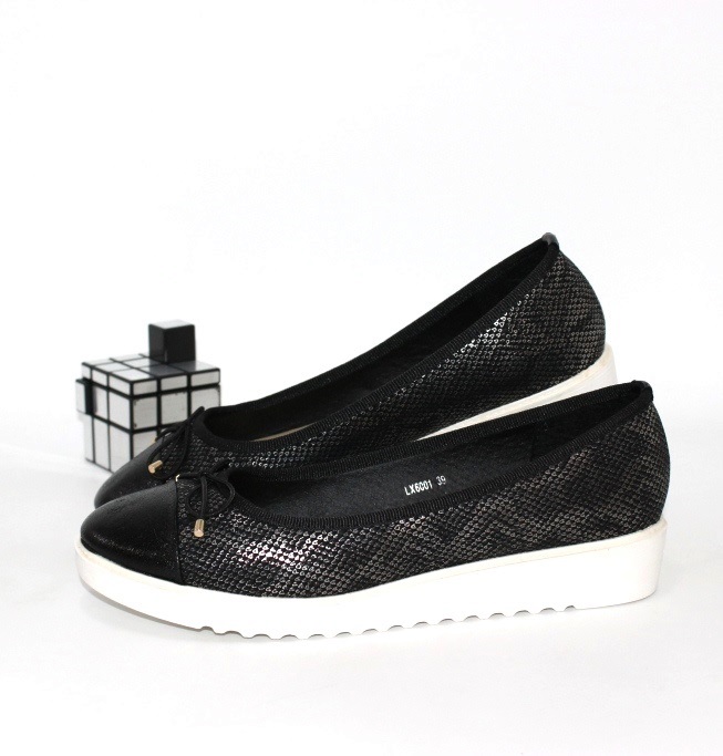 

Туфли женские Shoes 37 23.0см черный