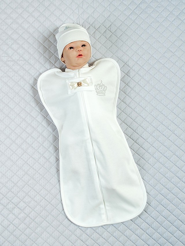 

Нарядная пеленка для пеленания (кокон) мальчику Elegant р.56 Кремовый