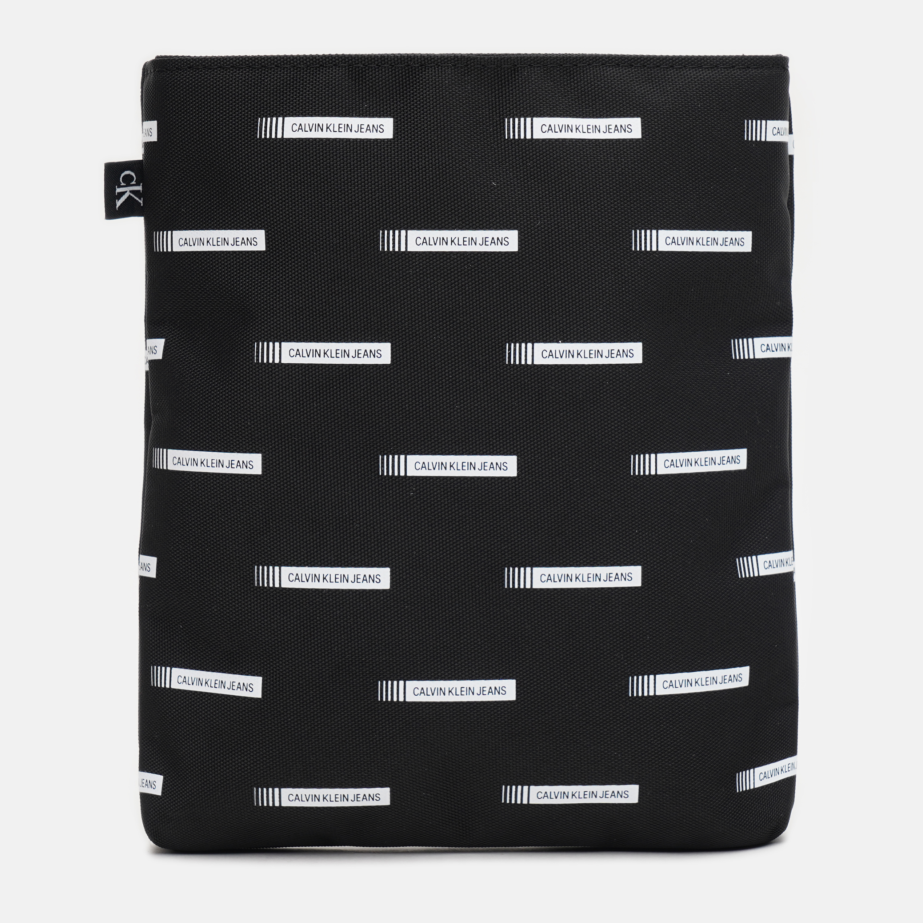 

Сумка мужская Calvin Klein Jeans Sport essential flatpack s aop K50K507200-01N NOSIZE Черная