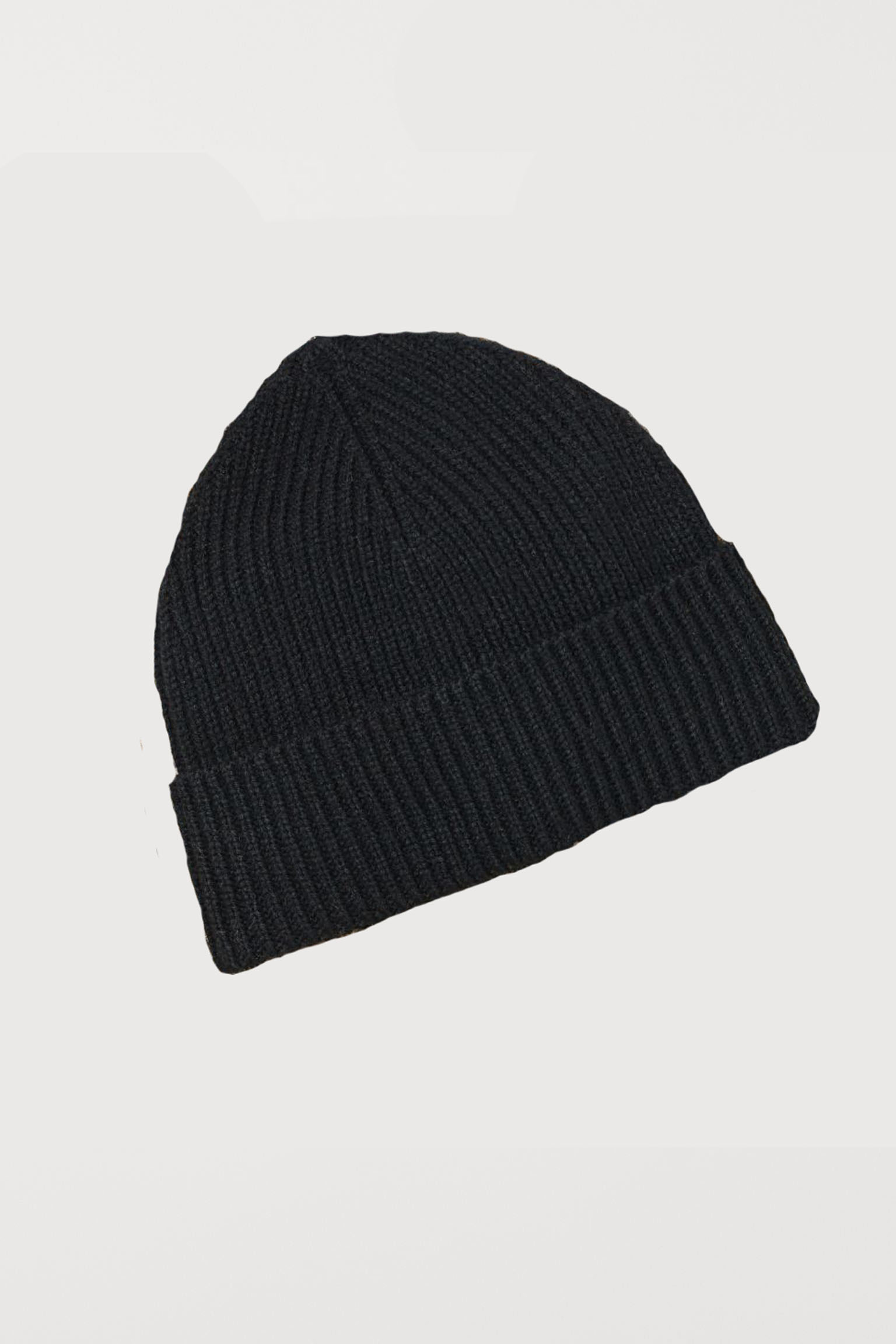 

Шапка H&M 56 62 черный 17087997970