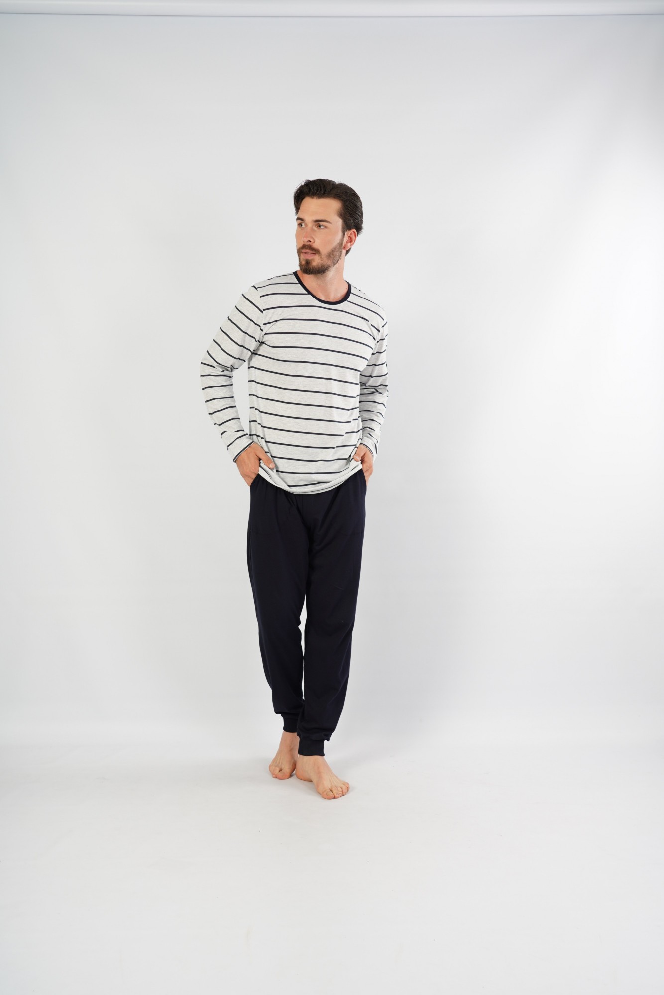 

Пижама мужская Брюки Vienetta 1040500467 (XL)