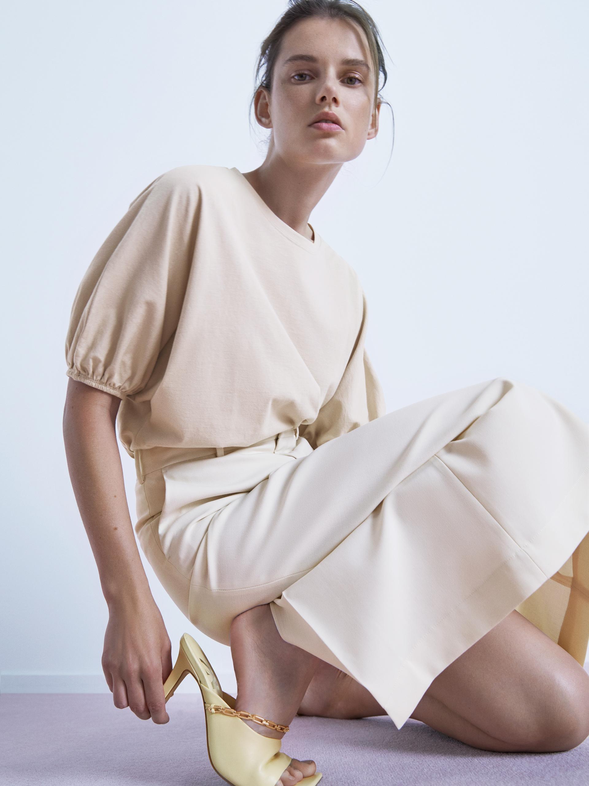 

Футболка Zara 0962/175/711 M Бежевая