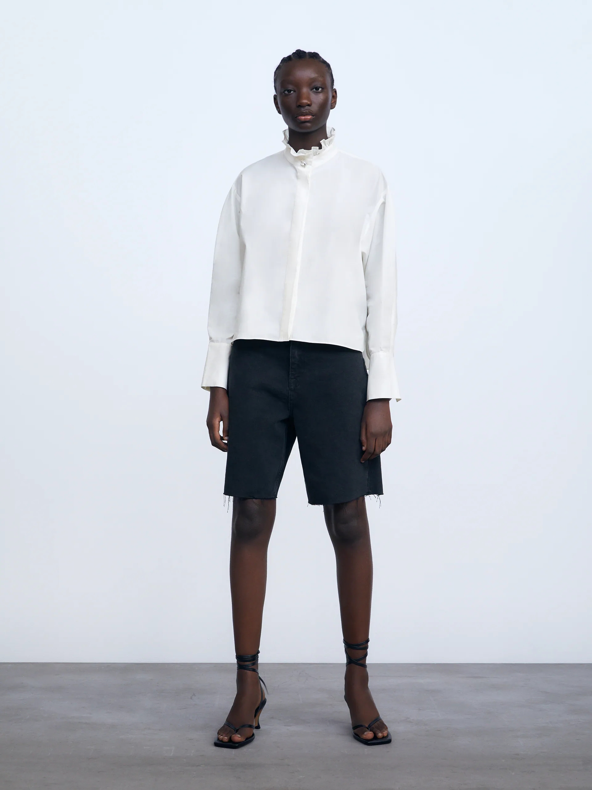 

Блузка Zara 2731/299/712 M Молочная