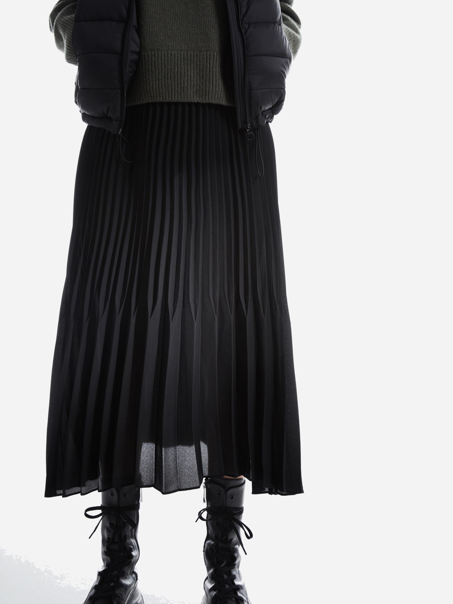 

Юбка Zara 4387/723/800 M Черная
