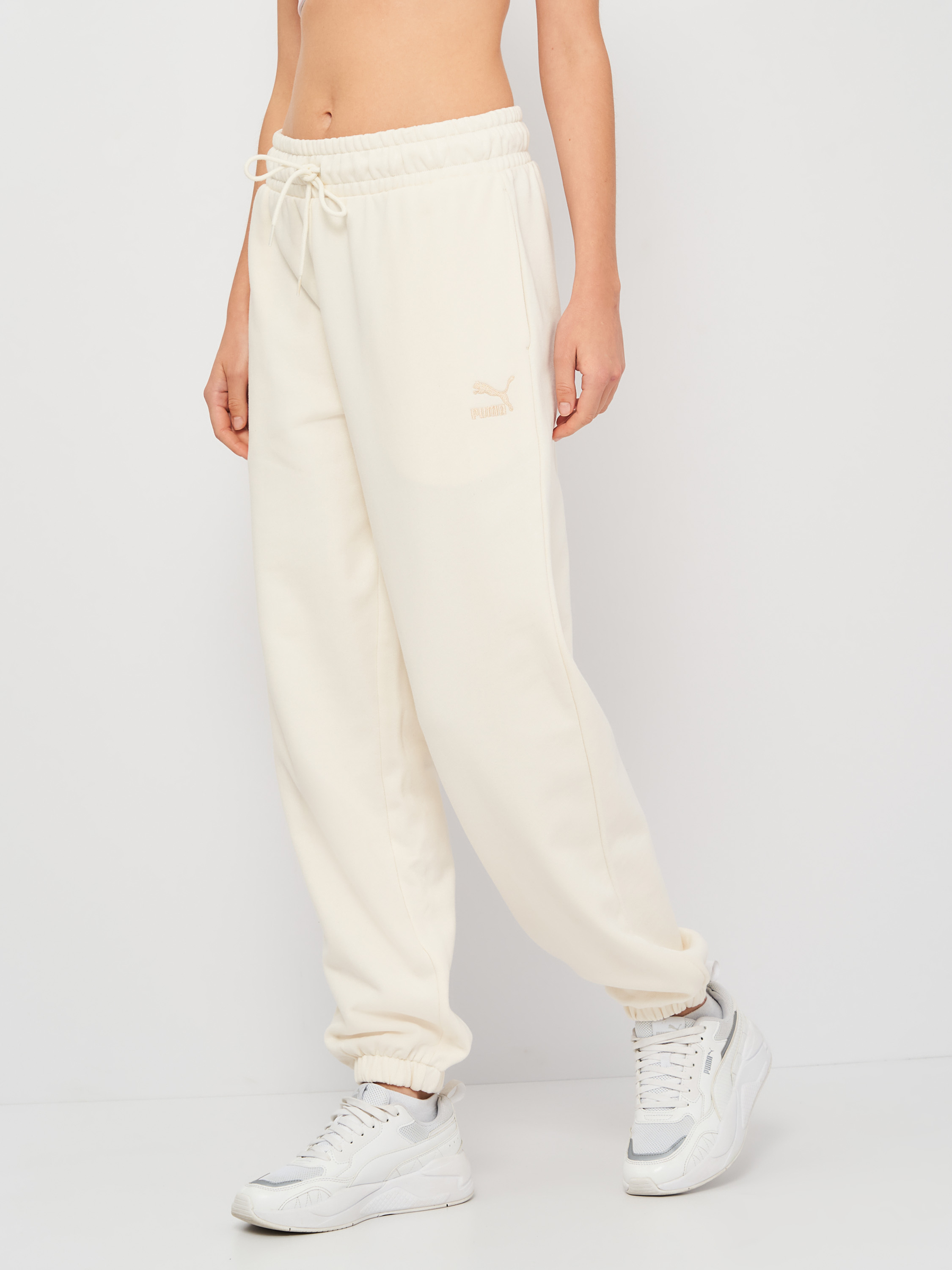 

Спортивные штаны Puma Classics Relaxed Jogger 53041699 M no color