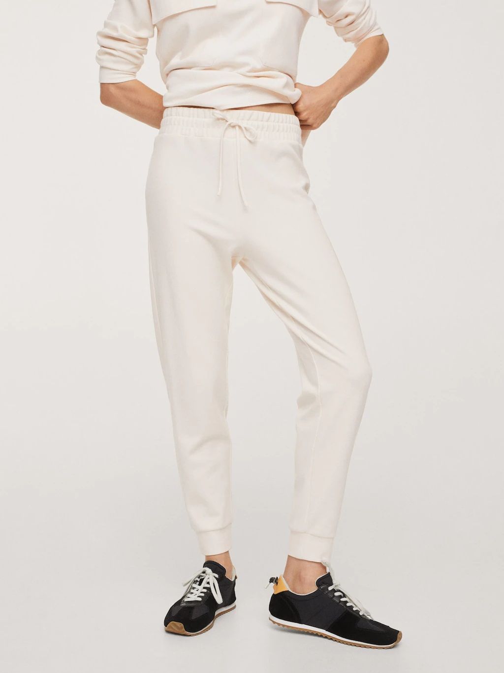 

Спортивные штаны Mango 17073772-02, Спортивные штаны Mango 17073772-02 M