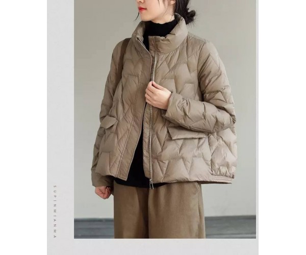 

Куртка-пуховик демисезонная без капюшона на змейке zigzag Modern Boutique какао, S ПУХ074