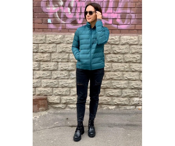 

Пуховик Uniqlo ультралегкий М темно-зеленый