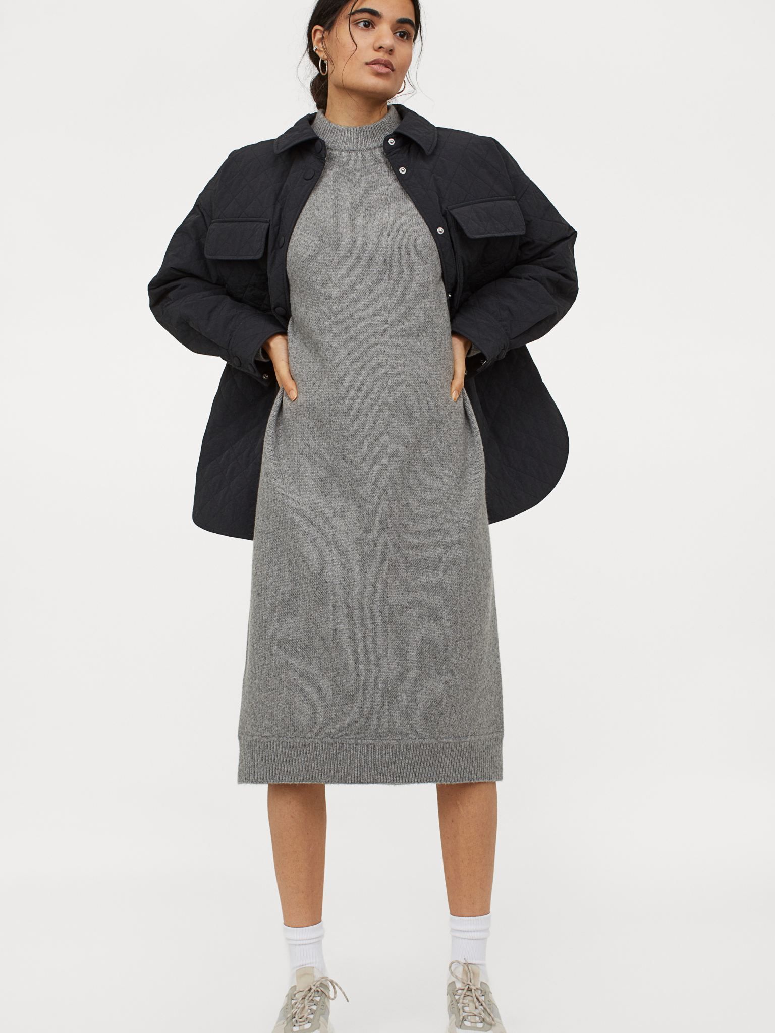 

Платье H&M 9395443wtr L Темно-серое