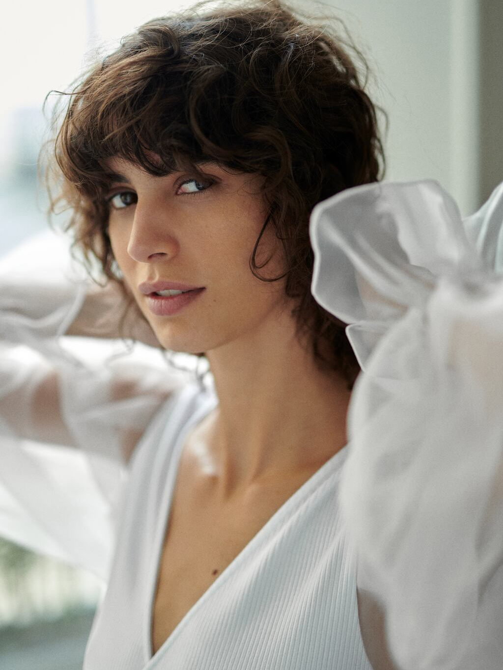 

Блузка Zara 05644343250 M Белая