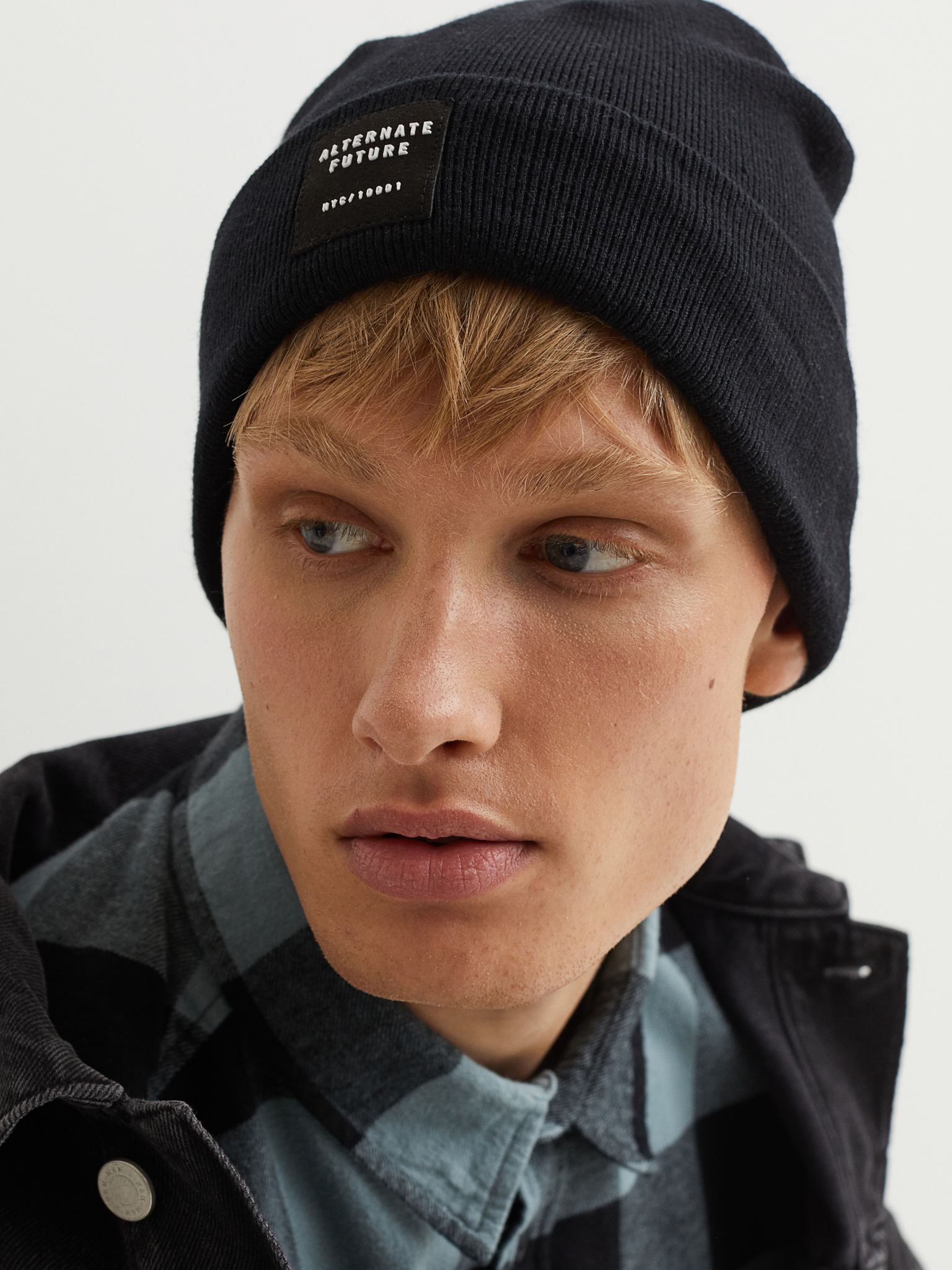 

Шапка H&M 7427350wtr Черная