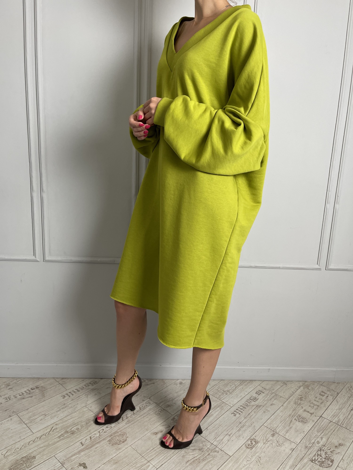 

Женское трикотажное платье Oversize лайм
