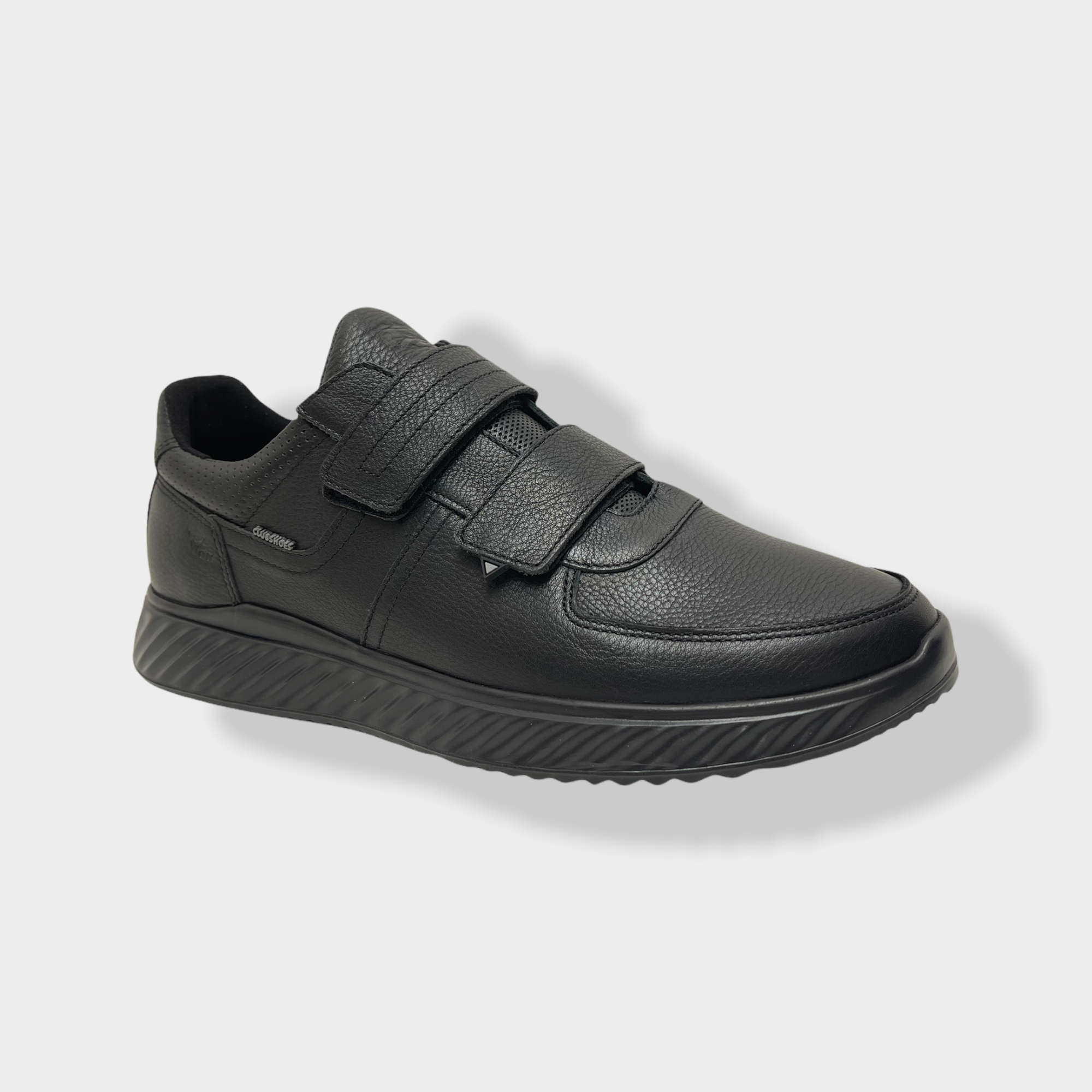 

Кроссовки Club Shoes Кожа 44р Чёрные (211)