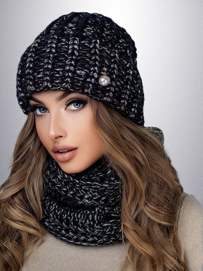 

Набор шапка с отворотом и снуд-хомут Flirt Манго 4888 54-56 черно-серебристый