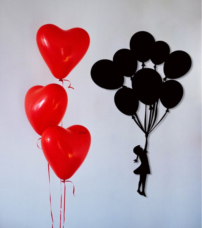 

Деревянная картина - панно Для детей Девочка с шариками 90х55 см