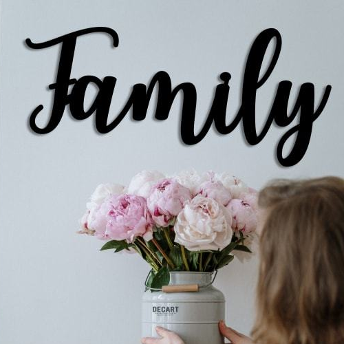 

Деревянная картина - панно Для дома Family 50х22 см