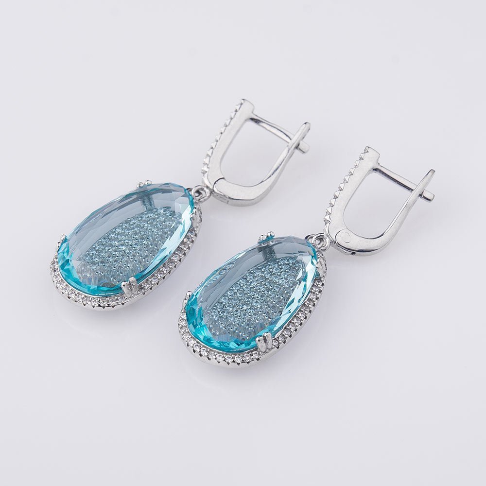 

Серьги с фианитами 121769г Оникс