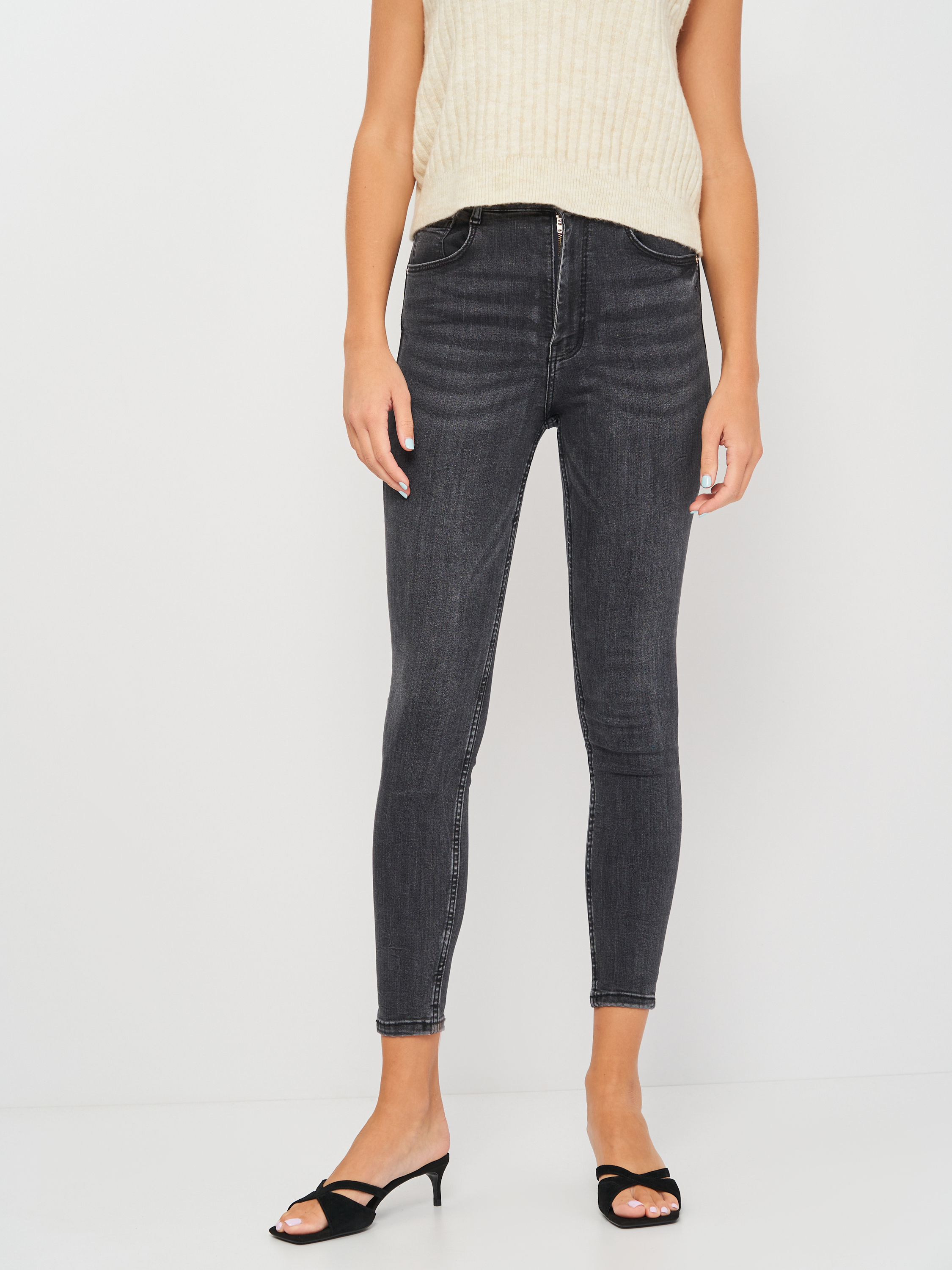 

Джинсы Zara 0774/252/807 38 Графит
