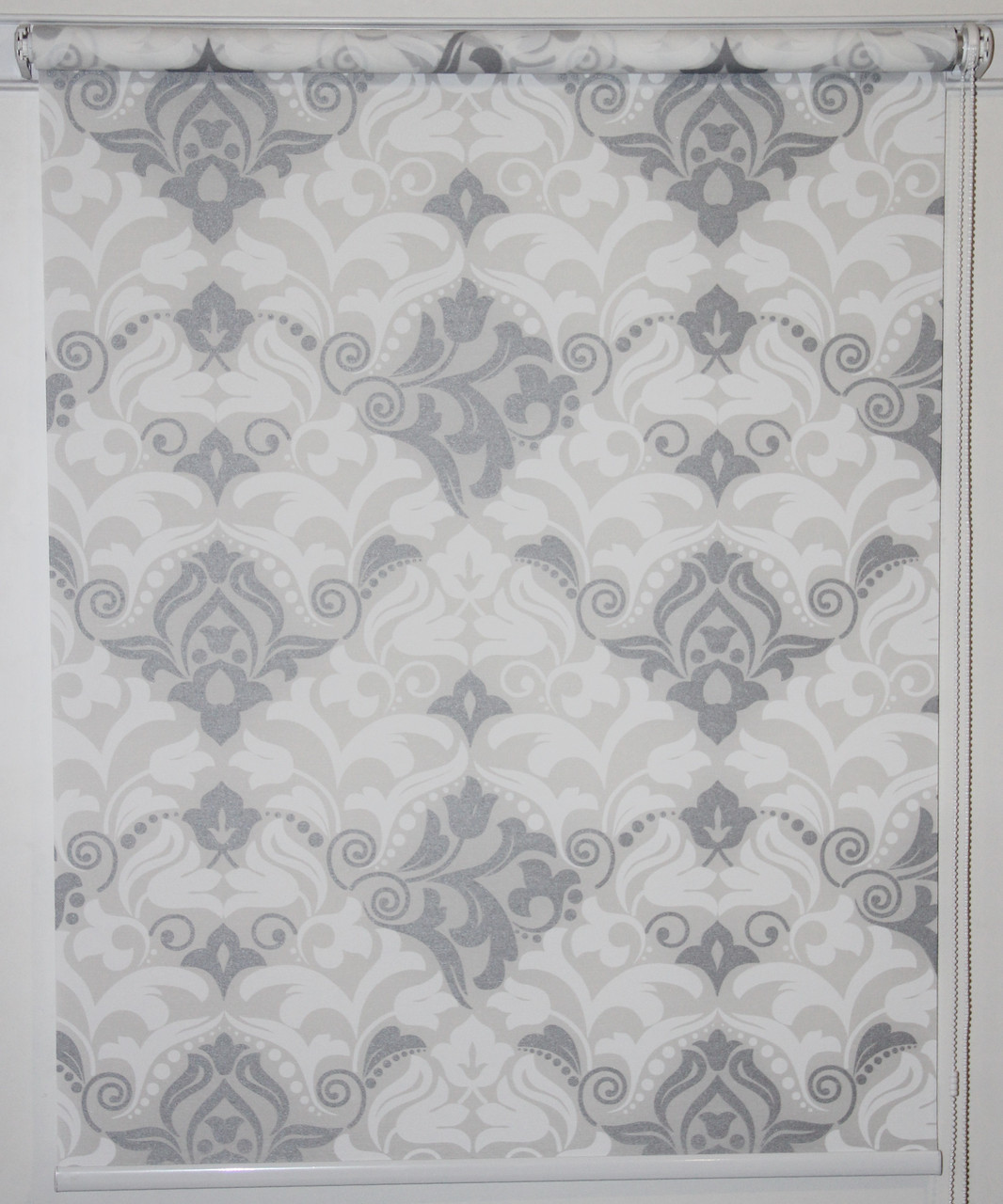 

Рулонная штора Miranda Барокко 67,5*150 см Серебро Д-1551