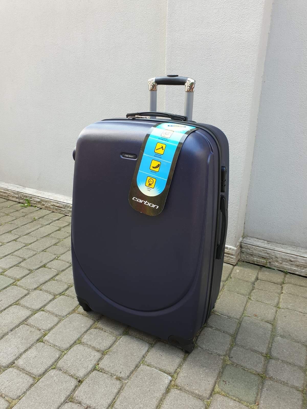 

Чемодан NEW СARBON 310 L большой черный