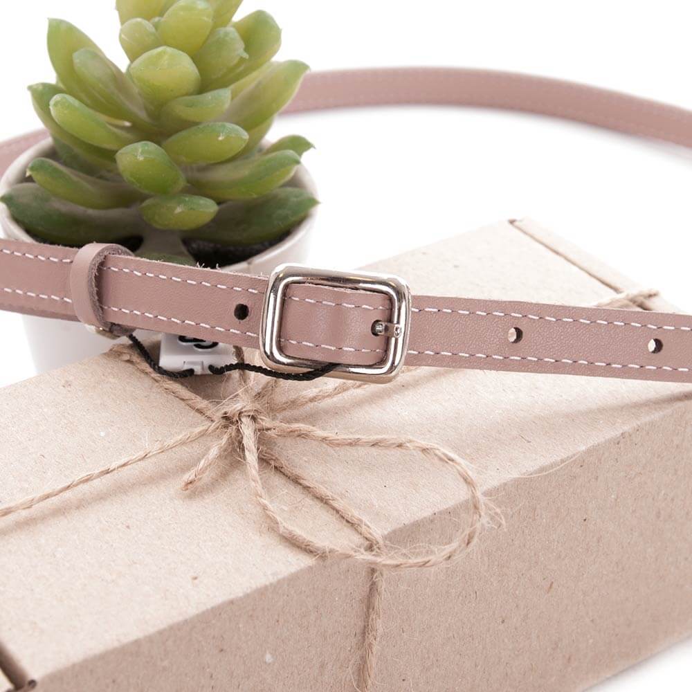 

Ремень женский кожаный узкий бежево-пудровый Grande Pelle