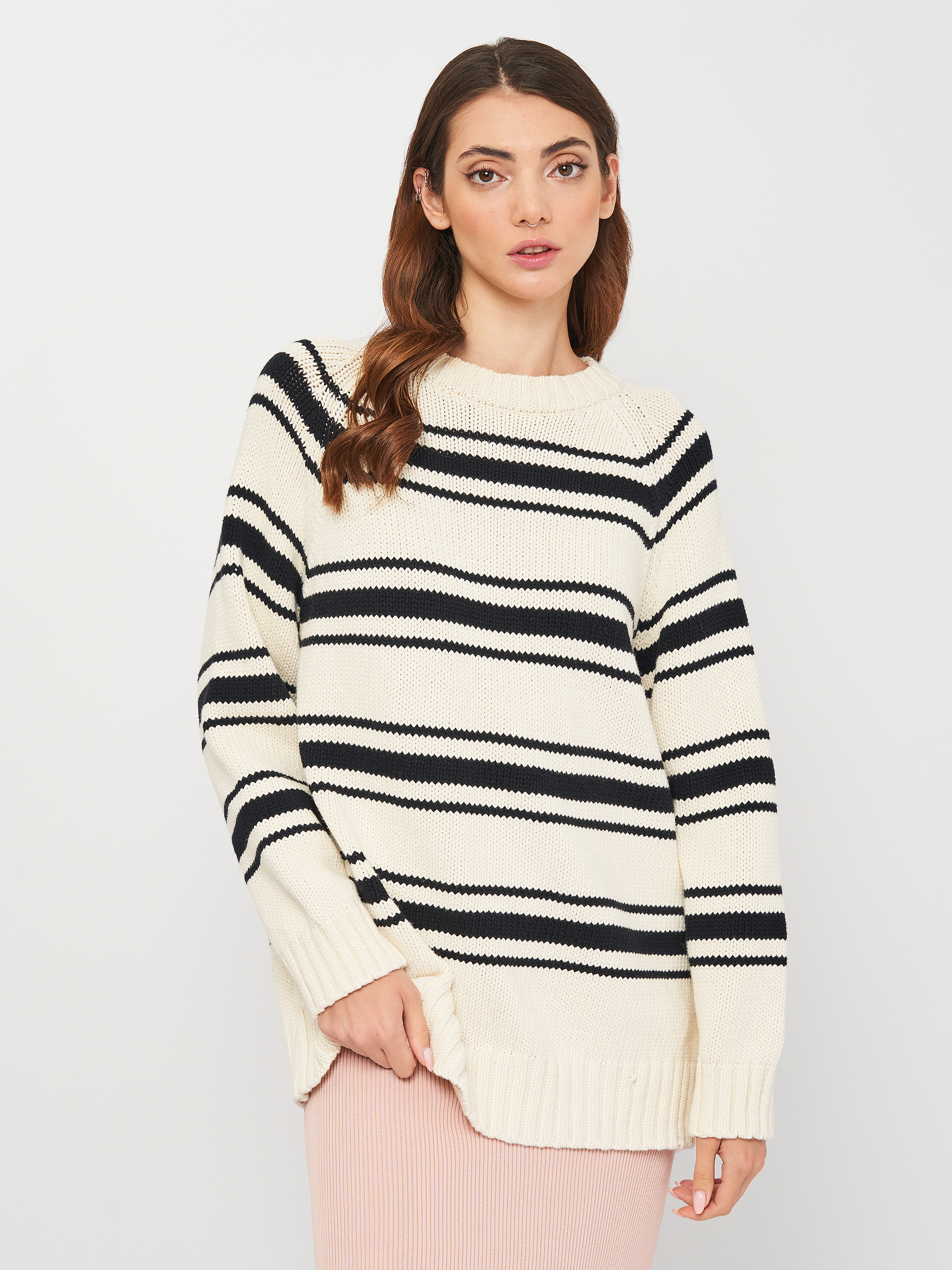 

Джемпер Zara 6771/220/712 M Молочный с чёрным