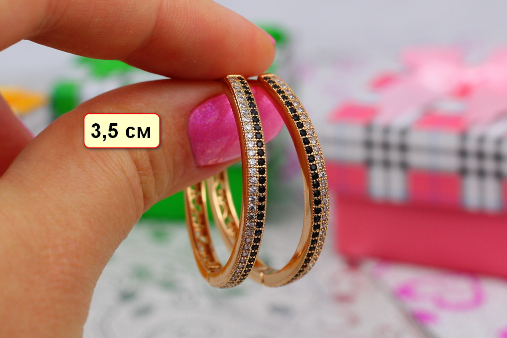 

Серьги Xuping Jewelry кольца с черными и белыми камнями 3,5 см золотистые