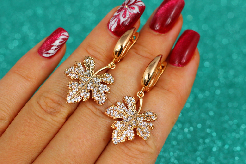 

Серьги подвески Xuping Jewelry кленовый лист 4,2 см золотистые