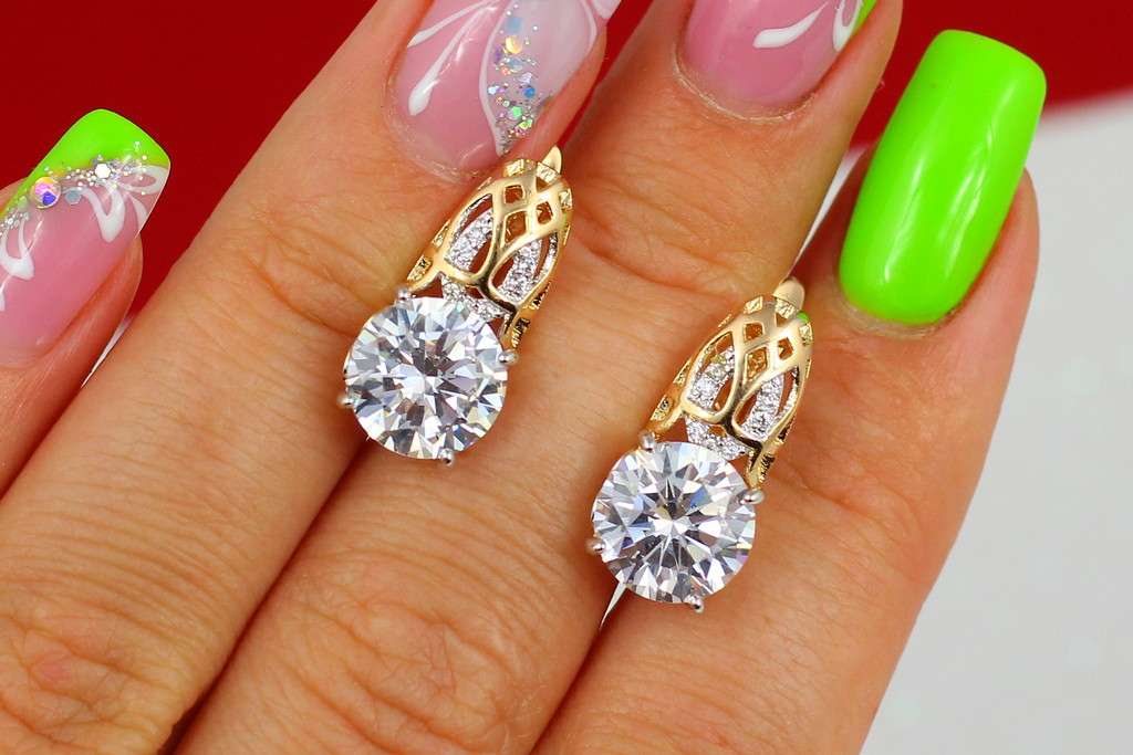 

Серьги Xuping Jewelry 1,7 см с камнем 9 мм золотистые