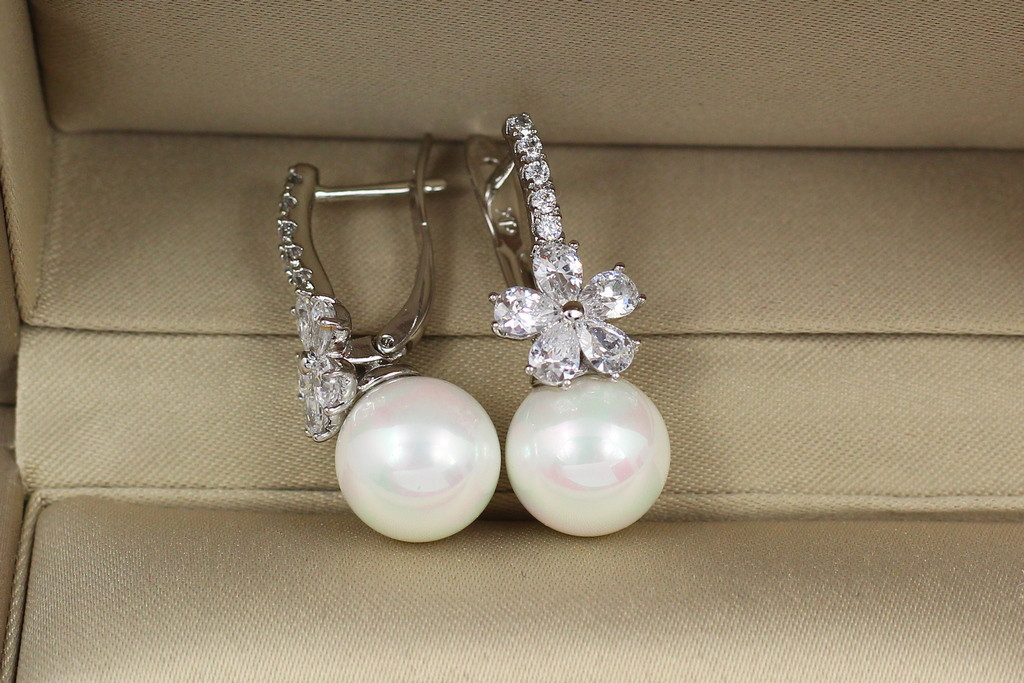 

Серьги Xuping Jewelry с жемчугом 2,6 см серебристые