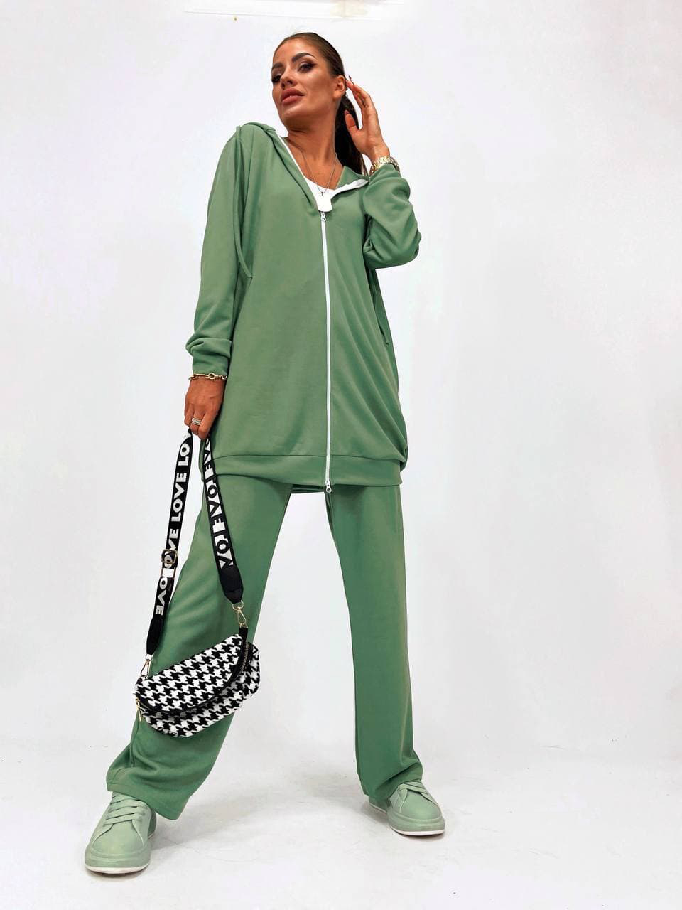 

Спортивный костюм Miss Elegant 367 - Фисташковый, Спортивный костюм Miss Elegant 367 46-48 Фисташковый