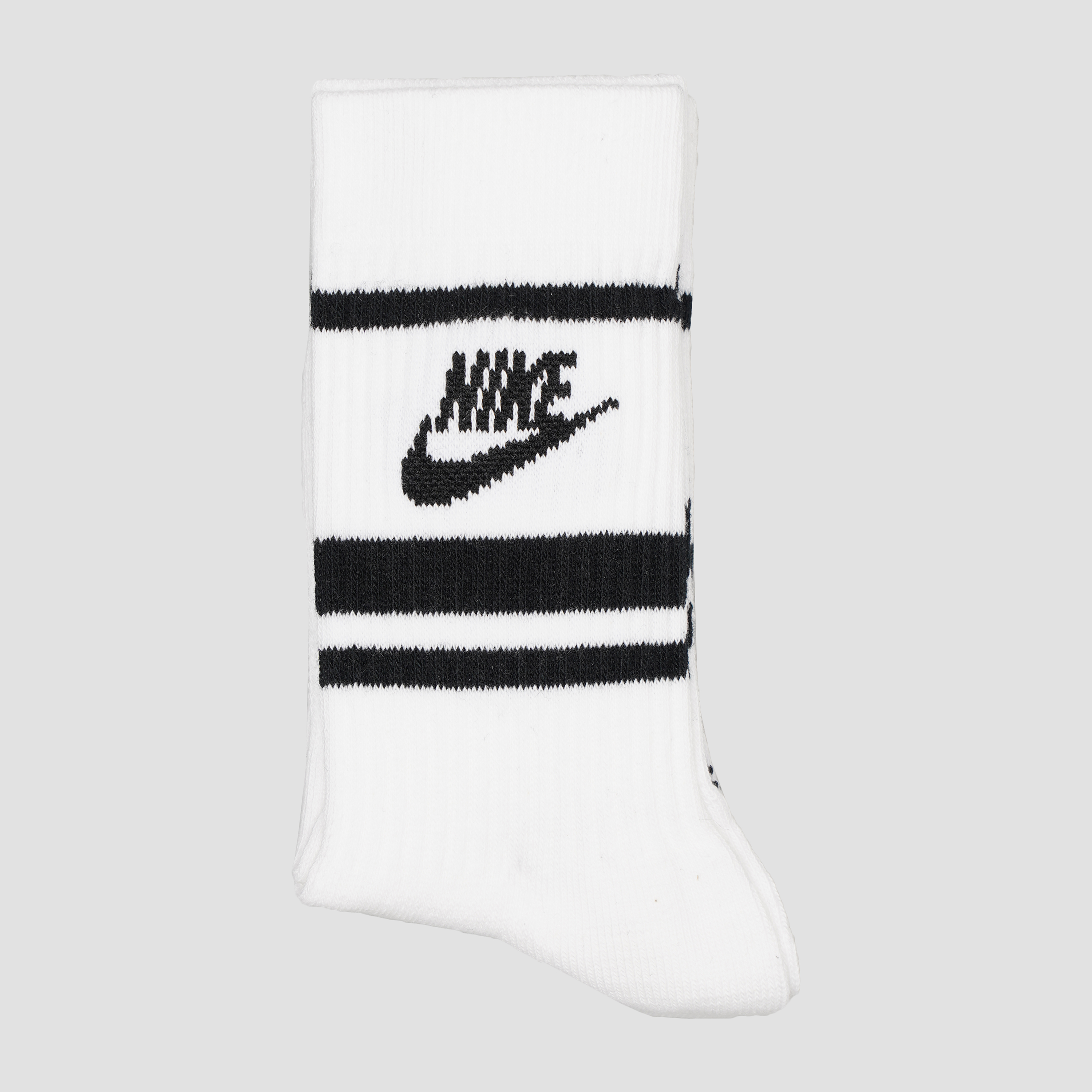 Акція на Набор носков Nike U Nk Crew Nsw Essential Stripe CQ0301-103 34-38 (S) 3 пары Белый с черным (193151701800) від Rozetka UA