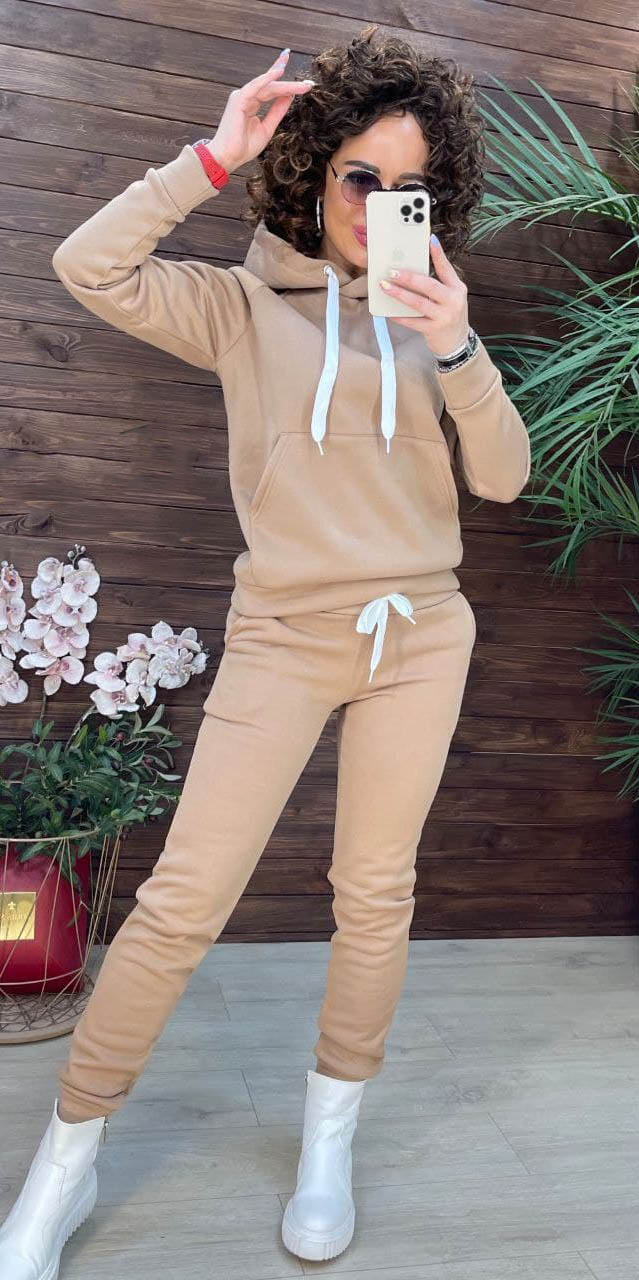 

Fashions • Спортивный теплый костюм Джессика Fashions  бежевый, Fashions • Спортивный теплый костюм Джессика Fashions 50 бежевый