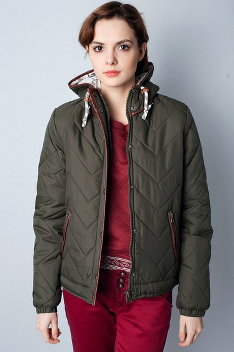 

Куртка демисезонная Bellfield ROSHA XS Хаки (B ROSHA K)