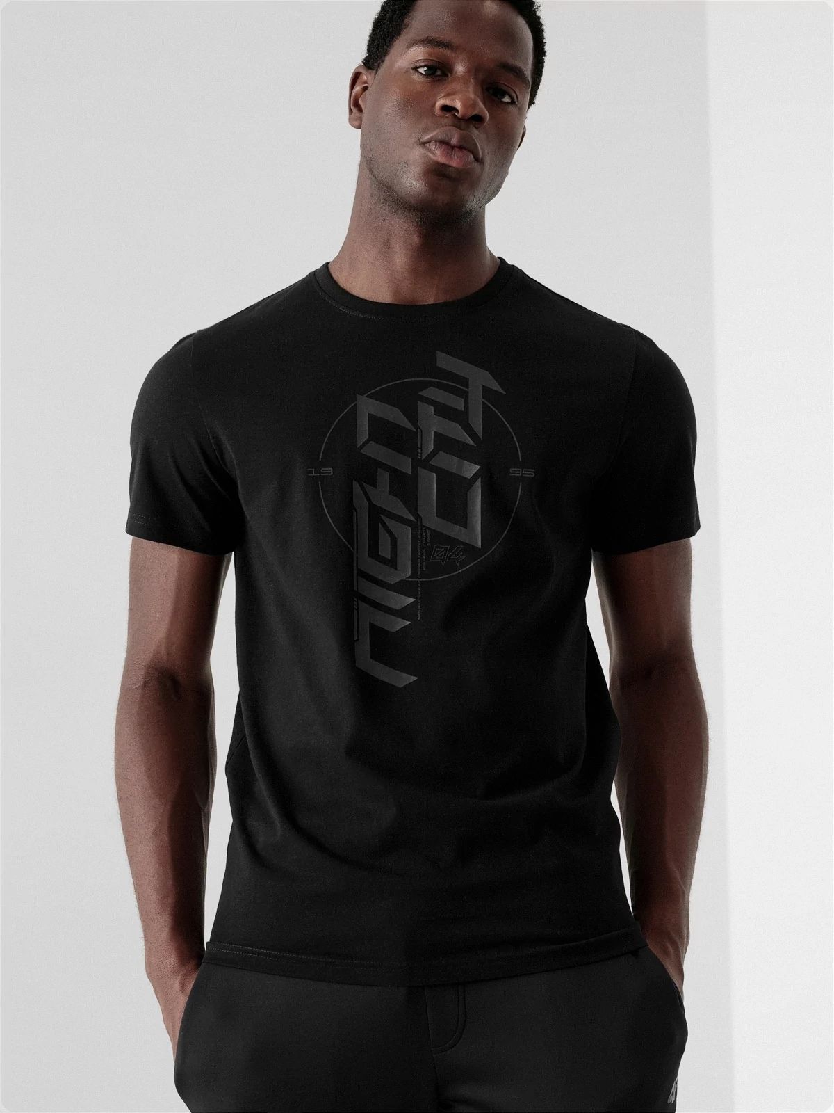 

Футболка 4F H4Z21-TSM020-20S 2XL Deep Black