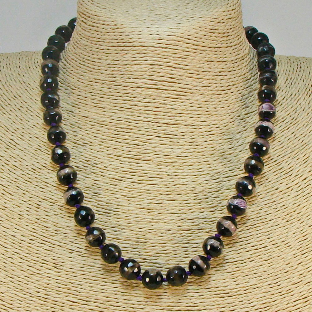 

Бусы из агата (10 мм), fazS0195