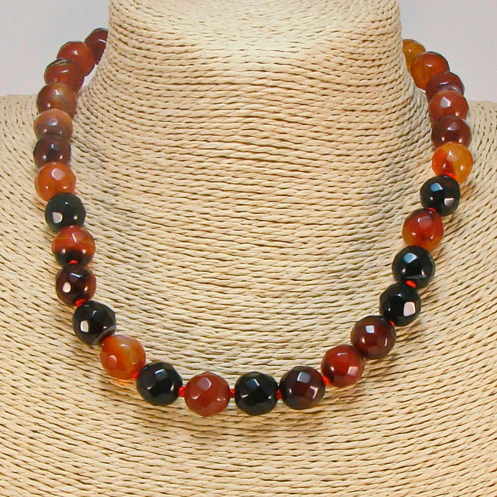 

Бусы из сердолика гранённые (12 мм), fazS0430