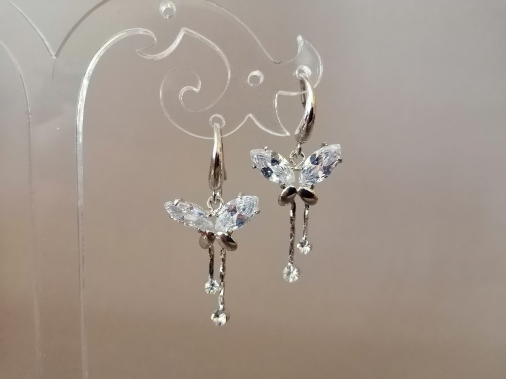 

Серьги бабочки с белыми кристаллами, ida21803