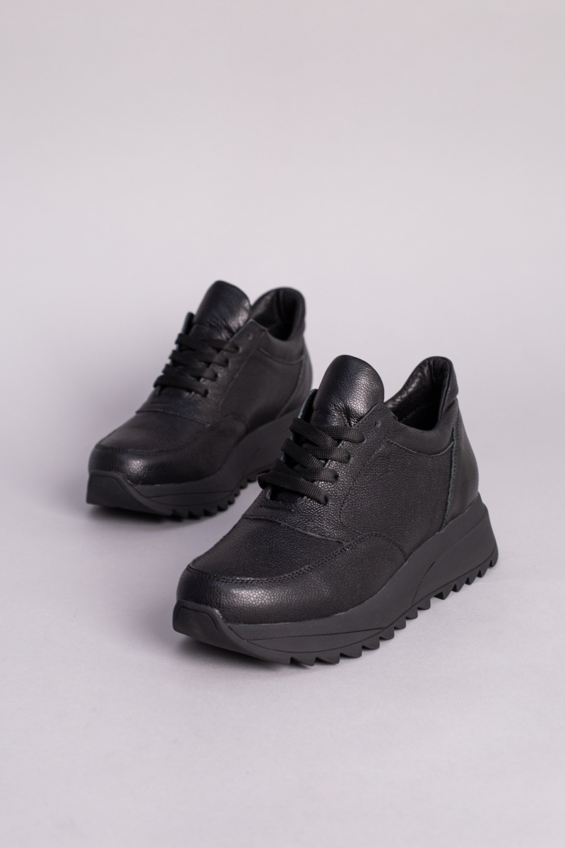 

Кросівки жіночі шкіряні LuxuryShoes 9406-2/38 (23,5 см) Чорні