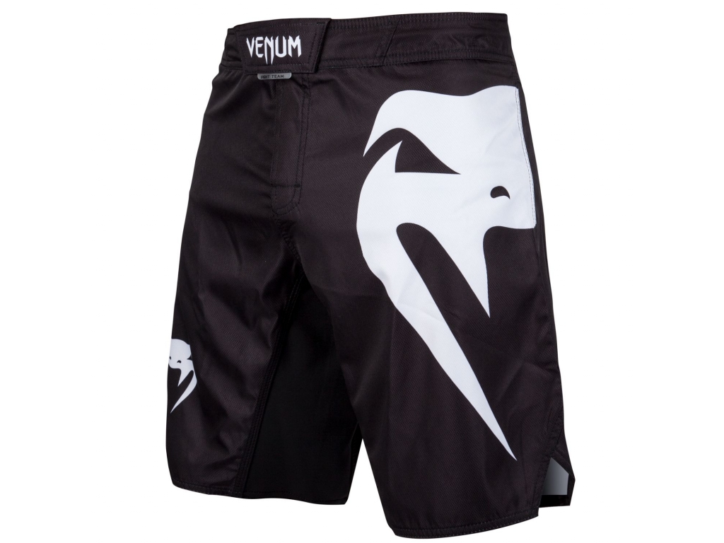 

Шорты для ММА VENUM Light 3.0 Fightshorts S чёрный/белый (4859)