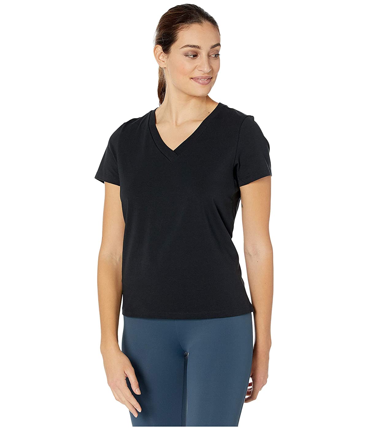 

Футболка RYU Level V-Neck Deepest Black, S (44)