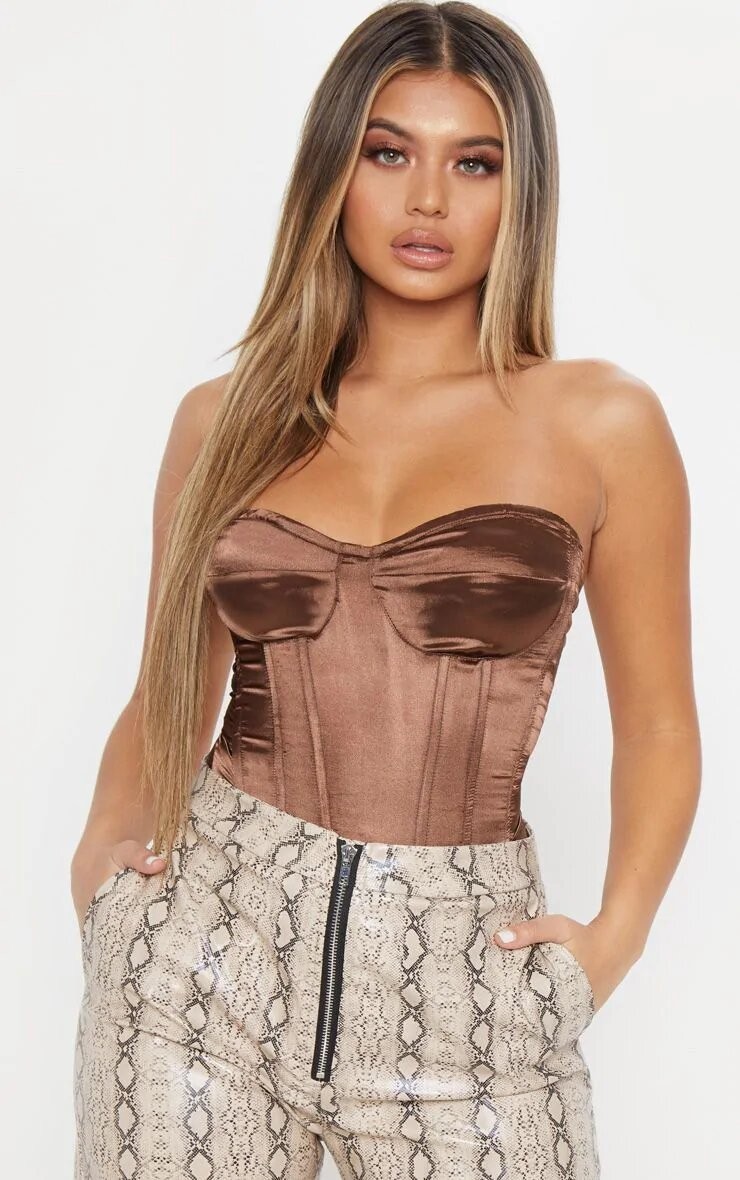 

Корсет- топ Prettylittlething коричневый XS