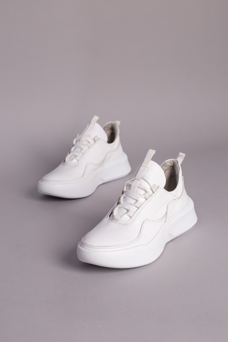 

Кросівки жіночі шкіряні LuxuryShoes 5005/38 (25 см) Білі