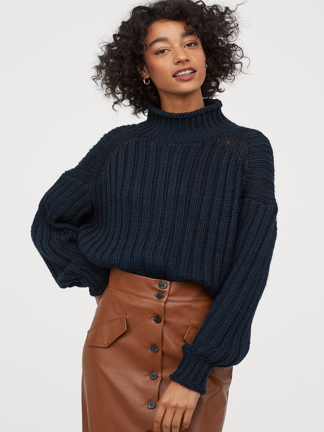 

Свитер H&M 08-0801309-011 M Темно-синий (СА2000001862292)