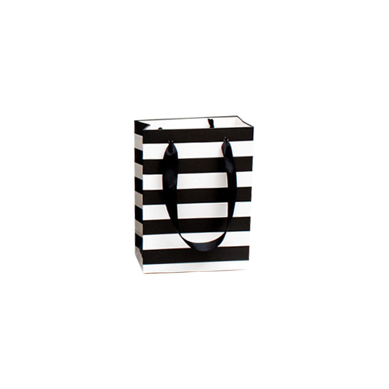 

Подарочный пакет PPW PAPER Lesko ZD013 Zebra Small для подарков (K/OPT2-7552-25661)