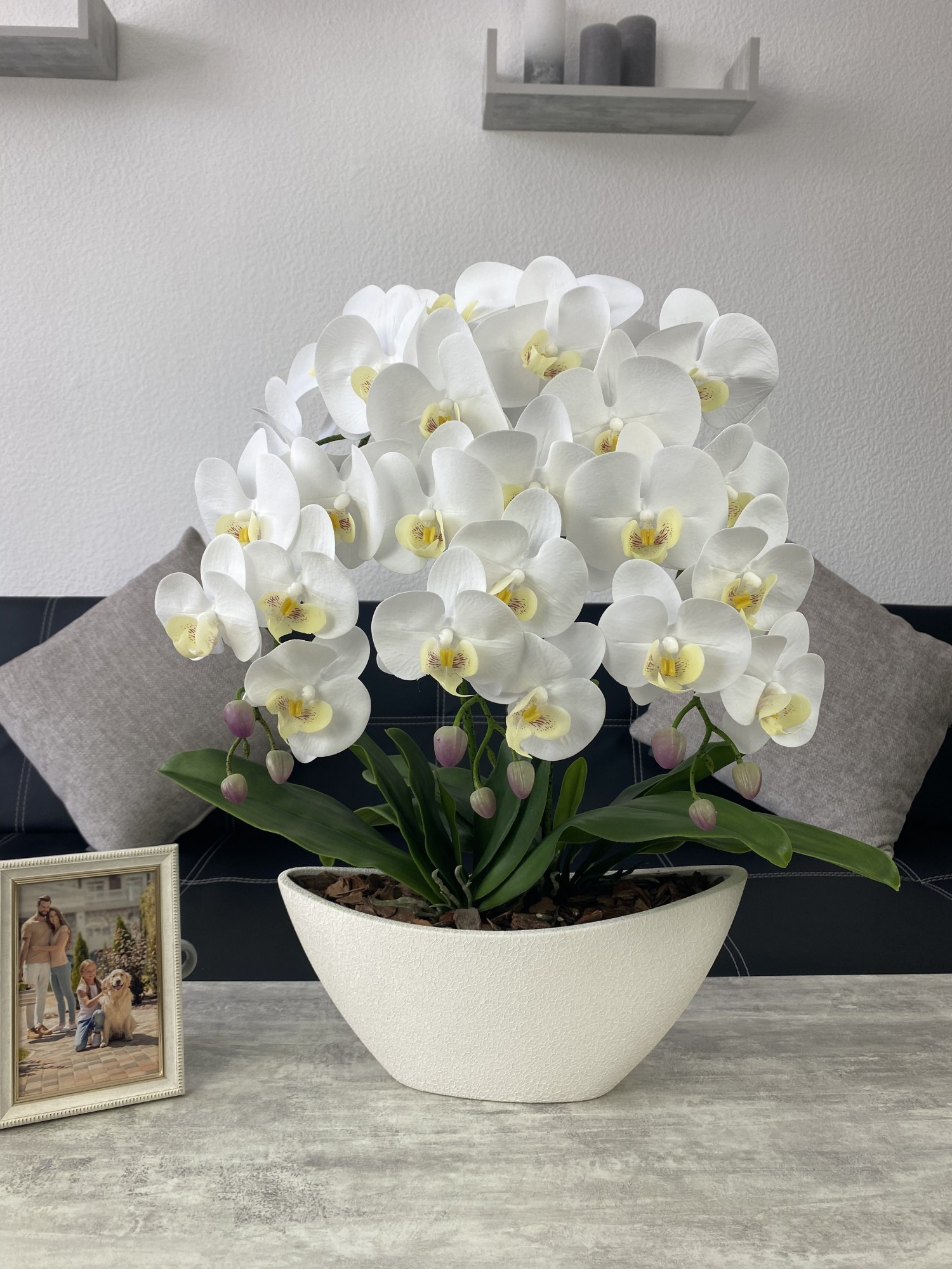 

Латексная орхидея Premium в белом горшке лодочка на 3 веточки белый 60 см 0127