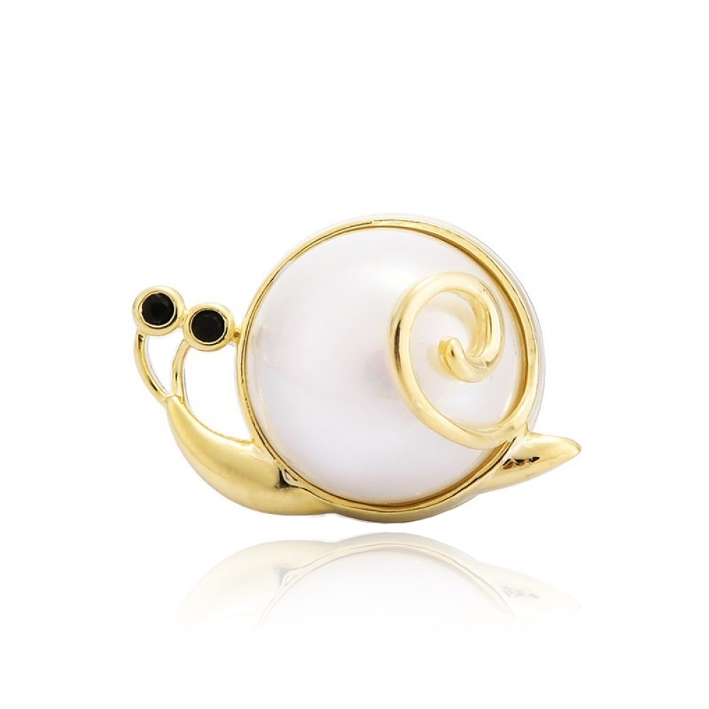 

Брошь магнитная BROCHE бижутерия Животные Улитка белая BRMG111423