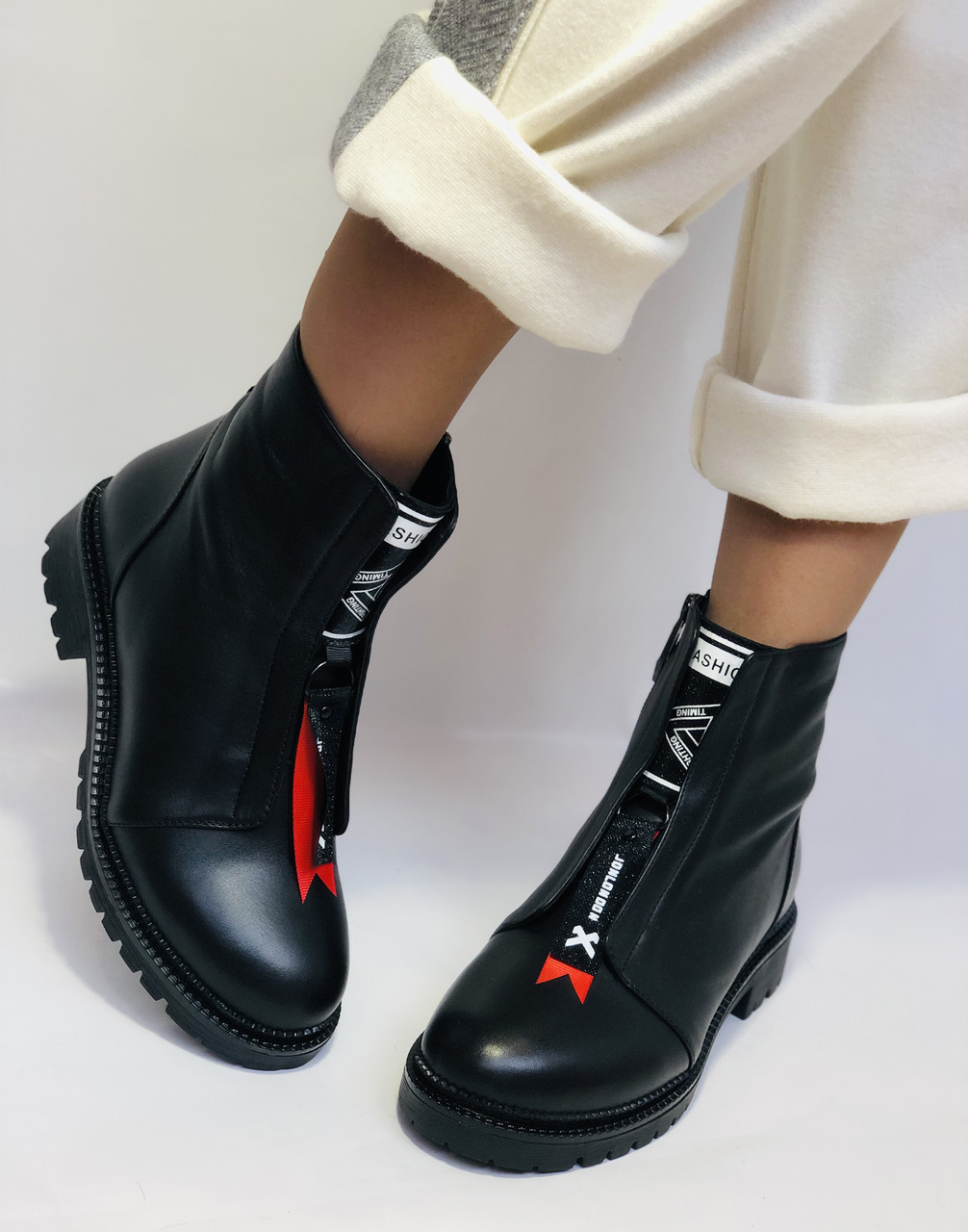 

Зимние женские ботинки Evromoda 38 Чёрные 2394