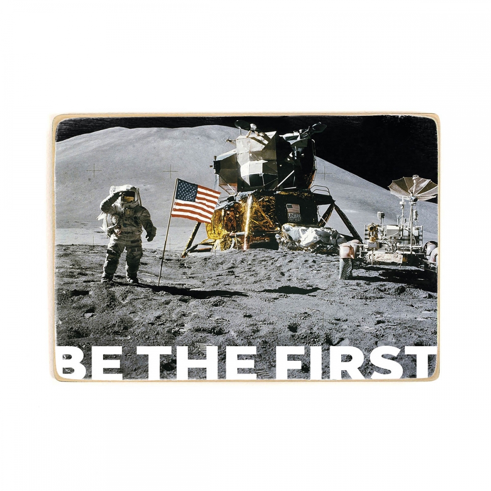 

Деревянный постер Мотивационные Be The First А1