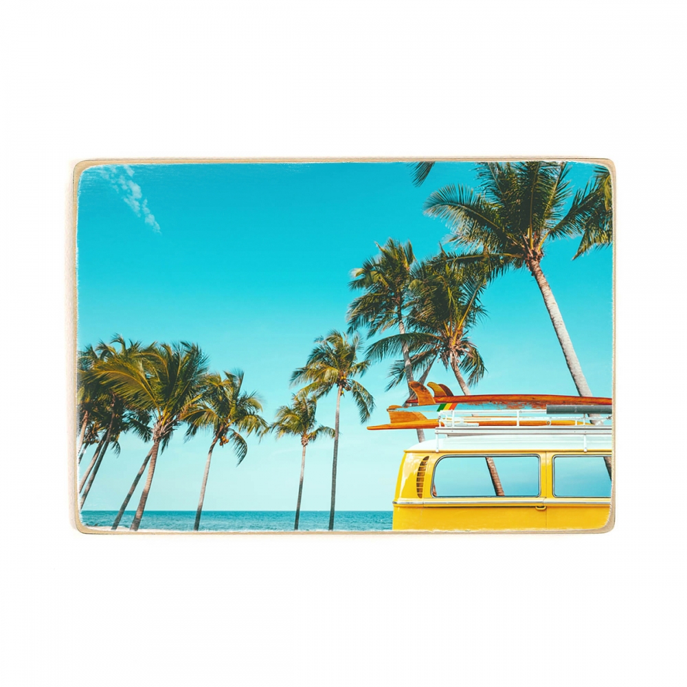 

Деревянный постер Природа Vintage Car With A Surfboard On The Roof А1